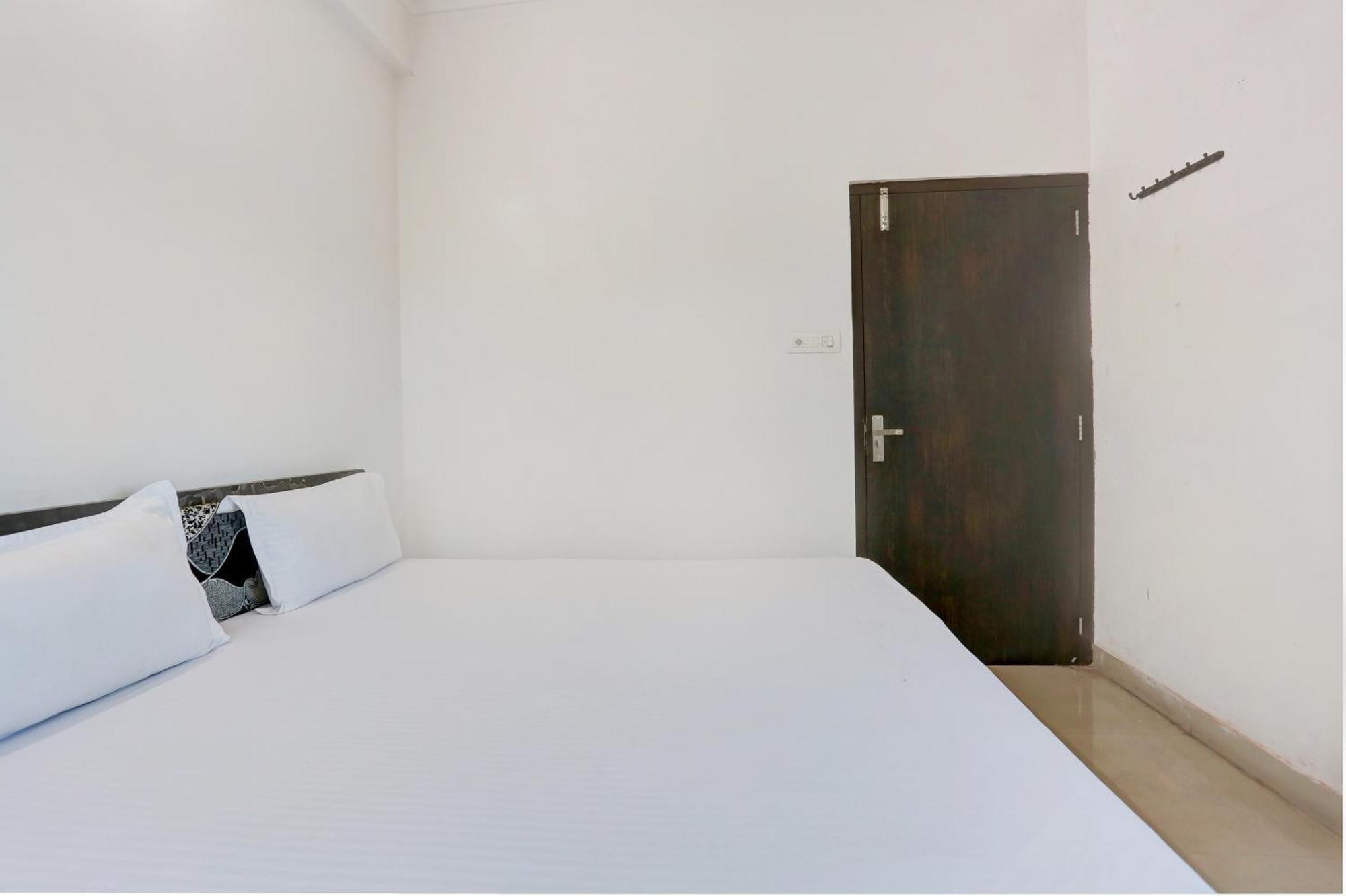 Super Hotel O Goverdhan Villa Udaipur Extérieur photo